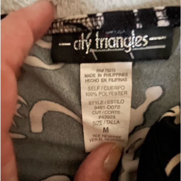 Black and white summer dress, size medium - Picture 2 of 4